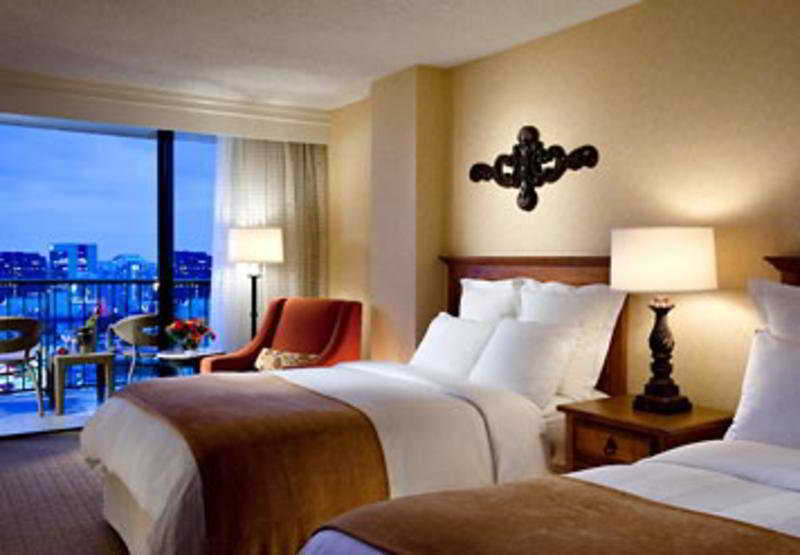 San Antonio Marriott Riverwalk Екстериор снимка