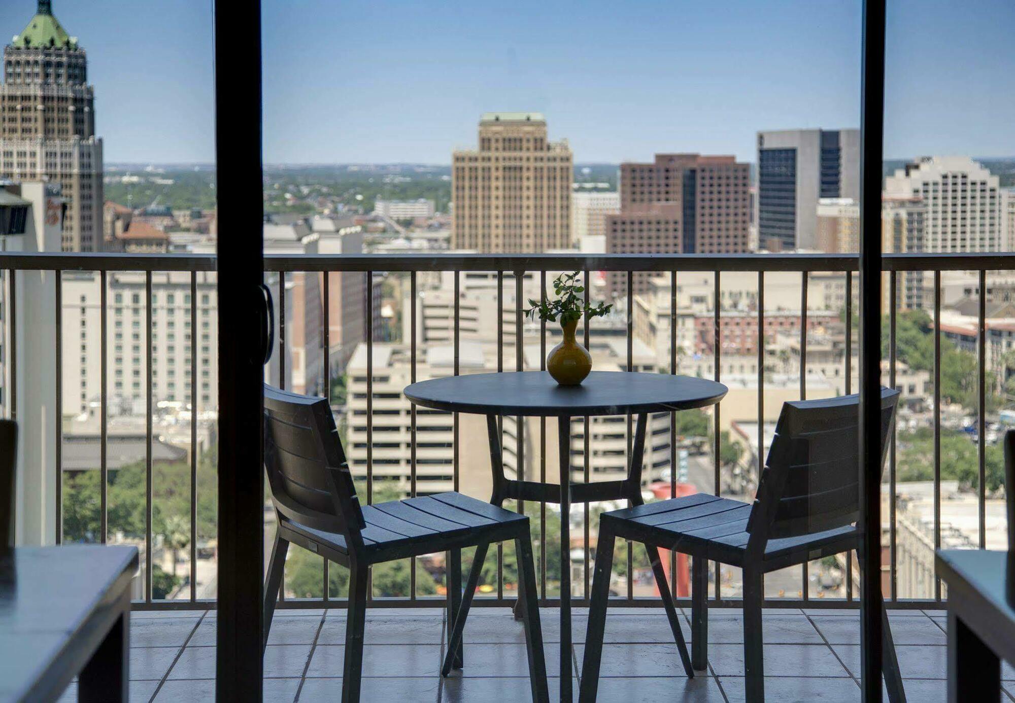 San Antonio Marriott Riverwalk Екстериор снимка